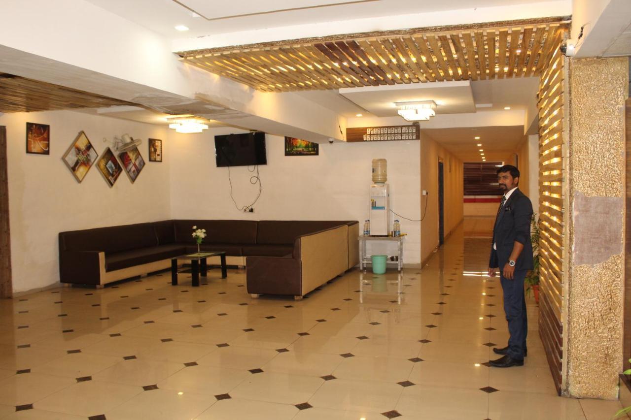 Hotel Anandam Kānker Exterior photo
